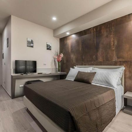 Astoria Deluxe Rooms Bolonia Zewnętrze zdjęcie
