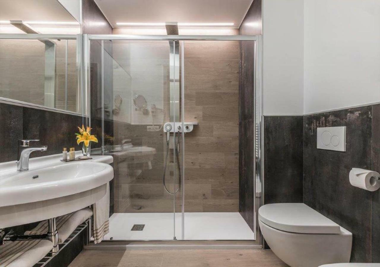 Astoria Deluxe Rooms Bolonia Zewnętrze zdjęcie