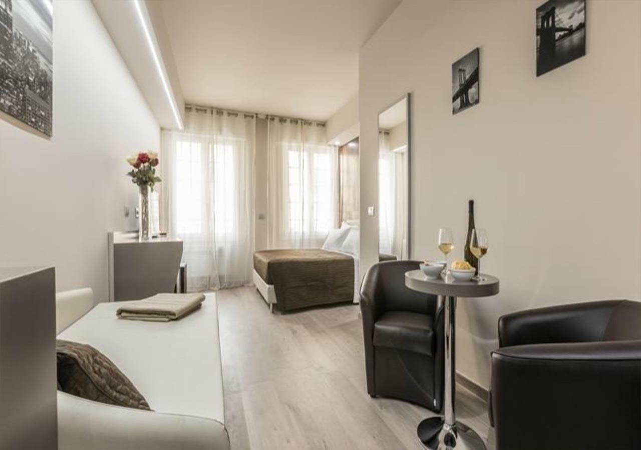 Astoria Deluxe Rooms Bolonia Zewnętrze zdjęcie